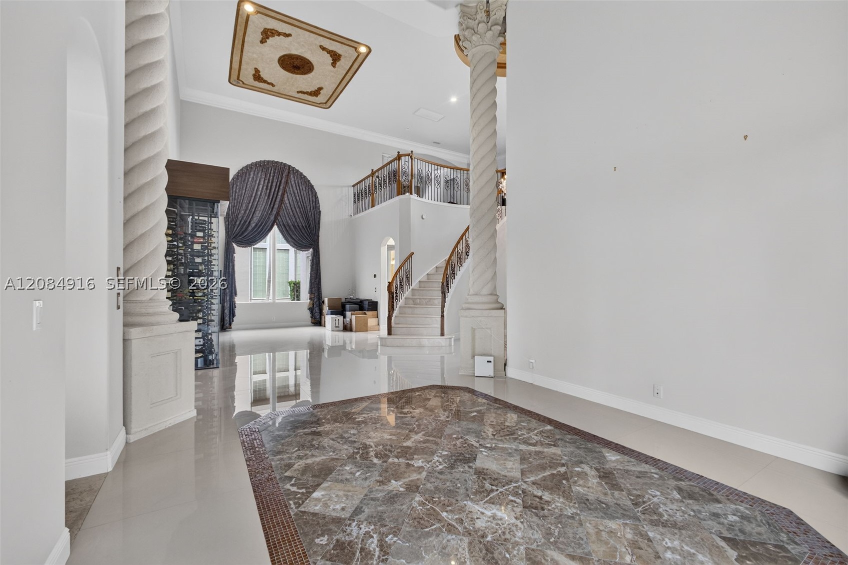 main property photo 15
