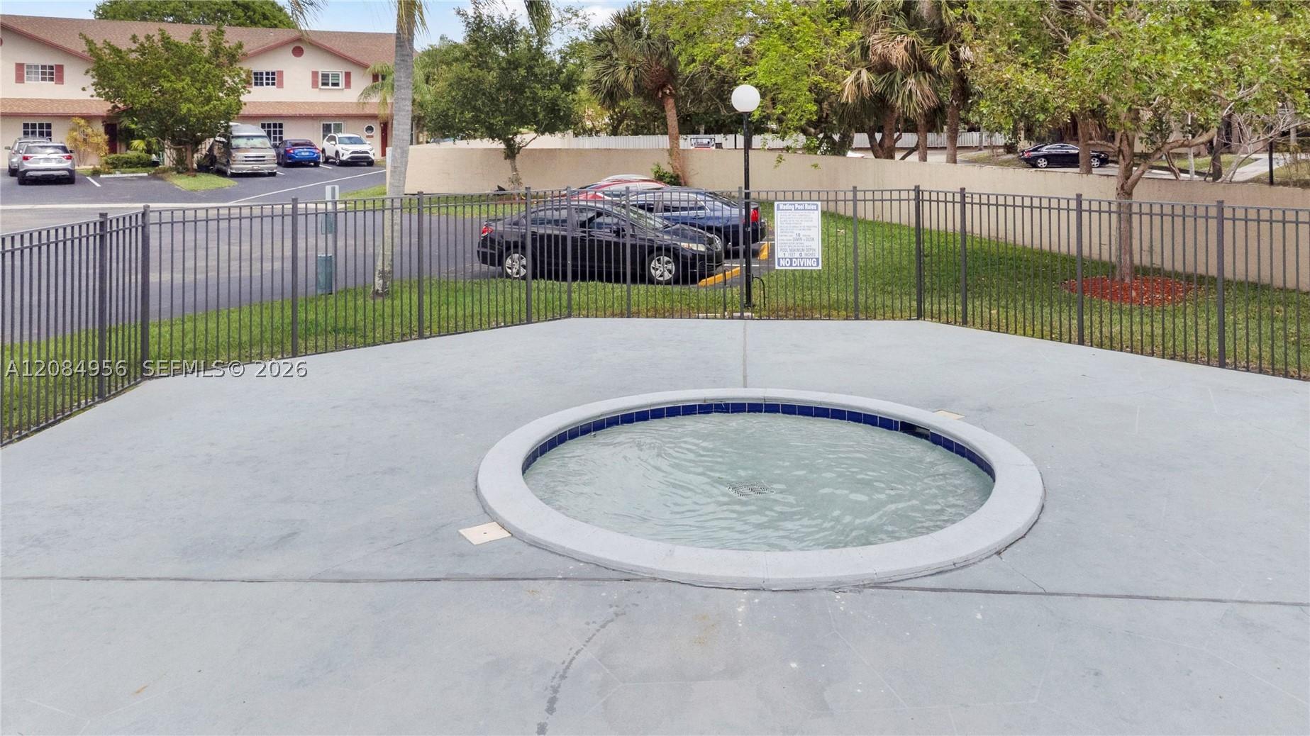 main property photo 23