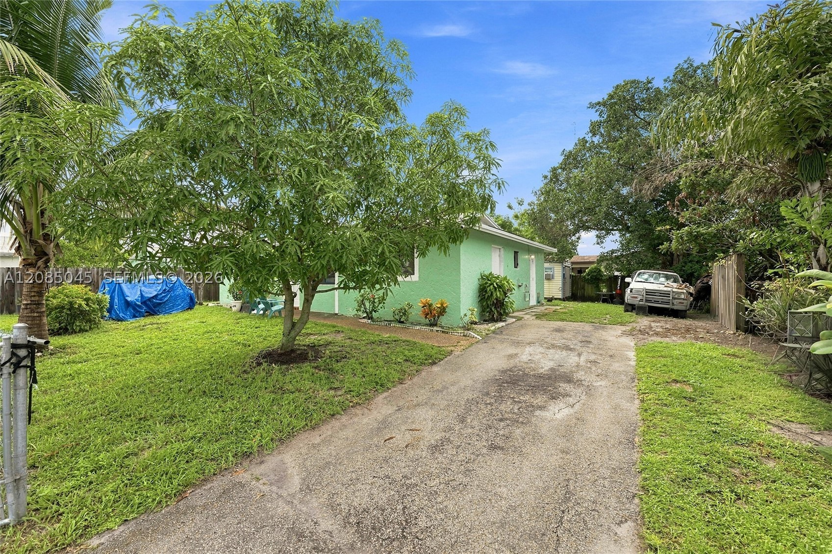 main property photo 16