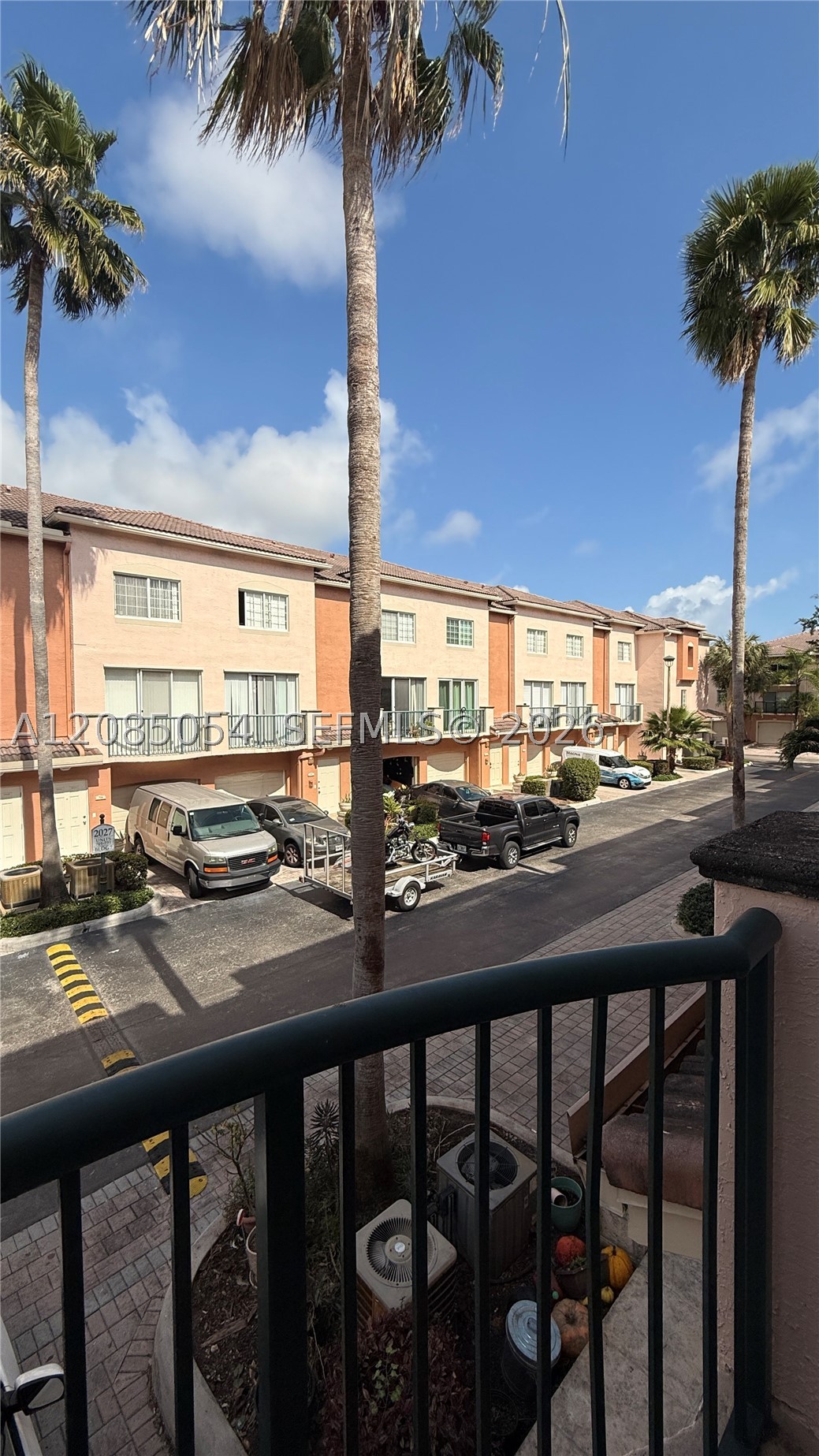 main property photo 19