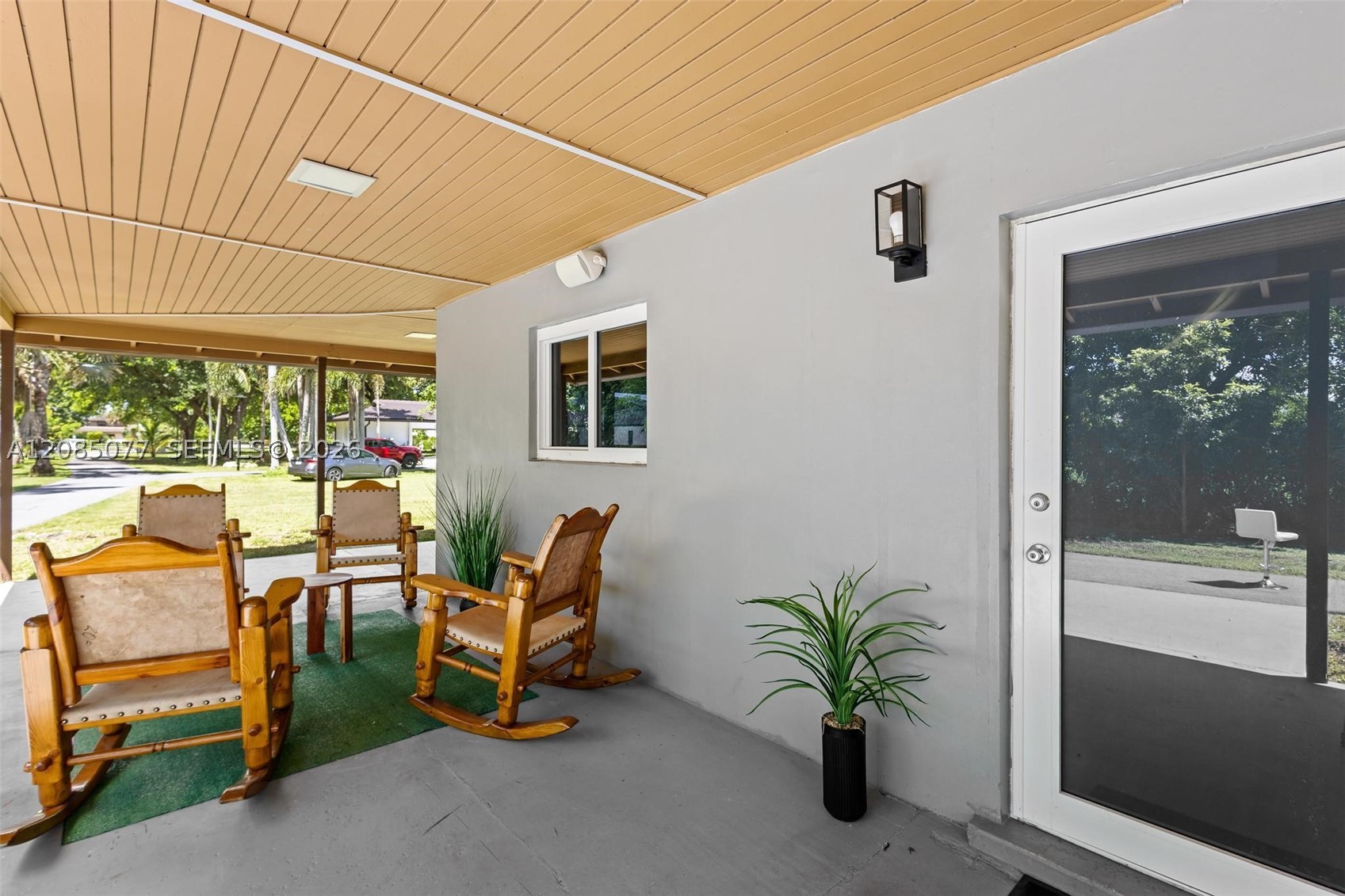 main property photo 51