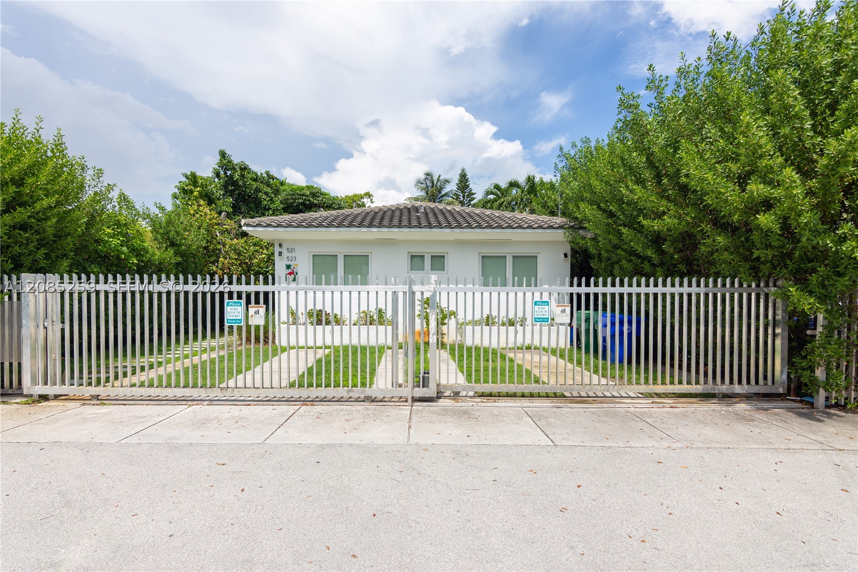 main property photo 0