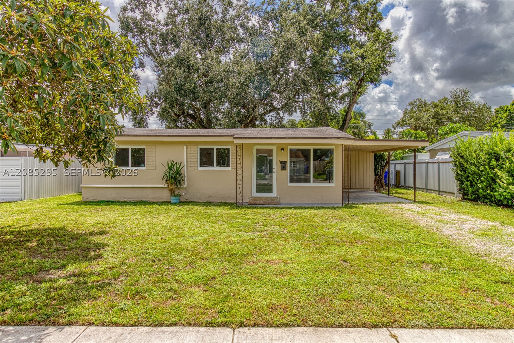 main property photo 0