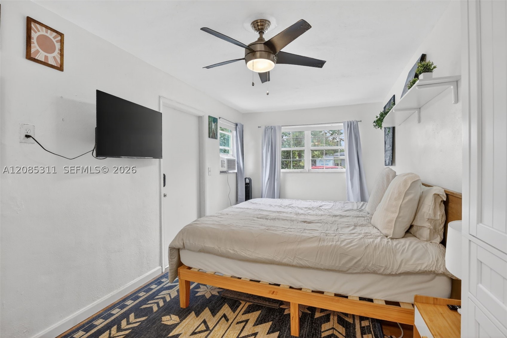 main property photo 17