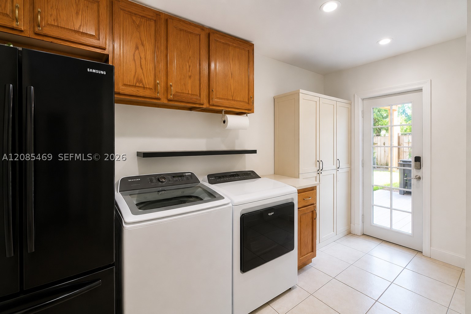 main property photo 28