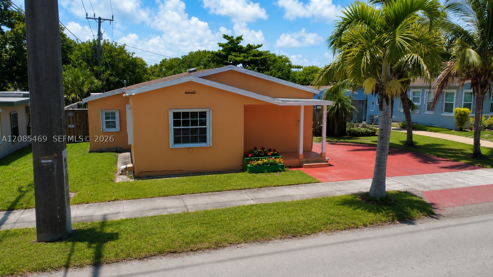 main property photo 38