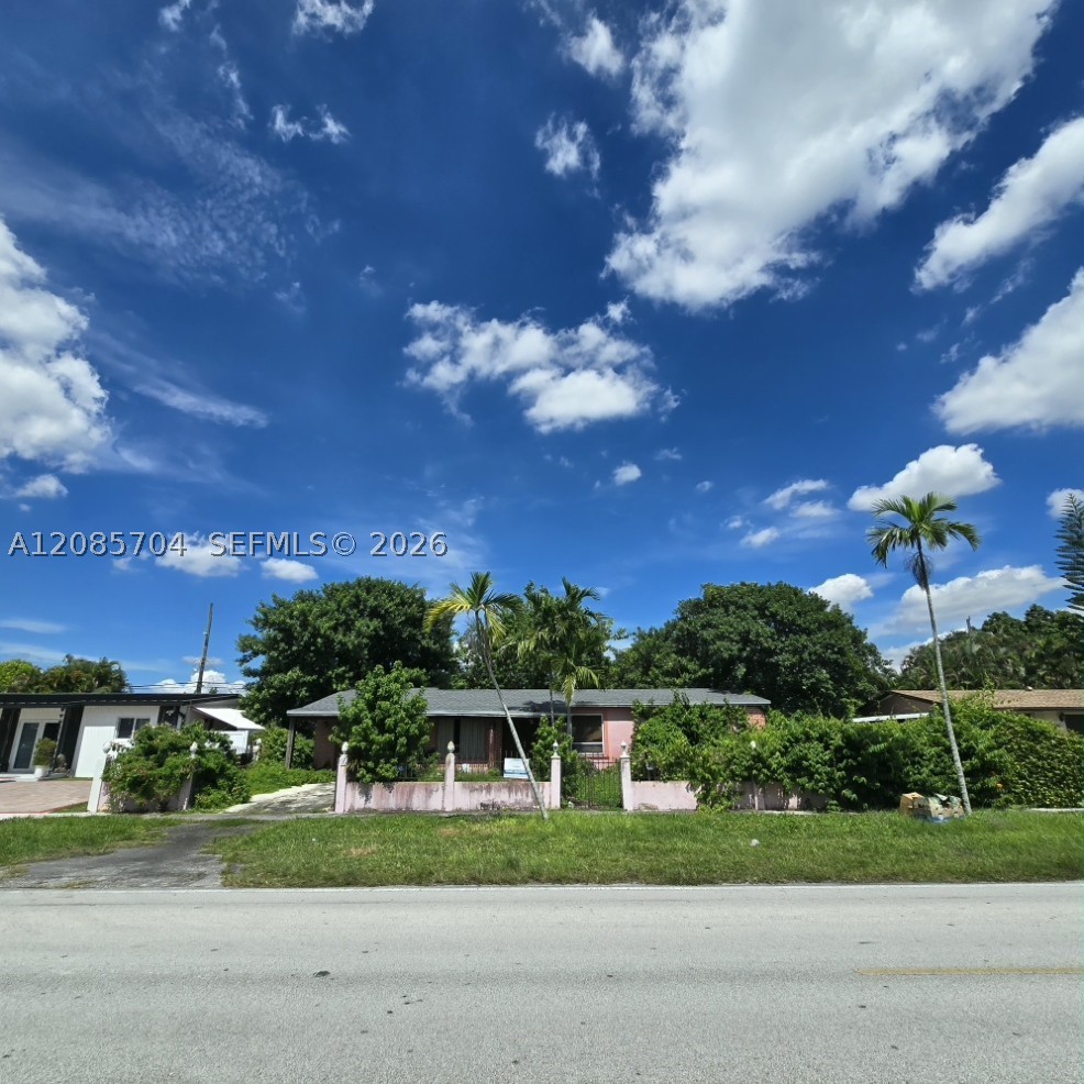 main property photo 0