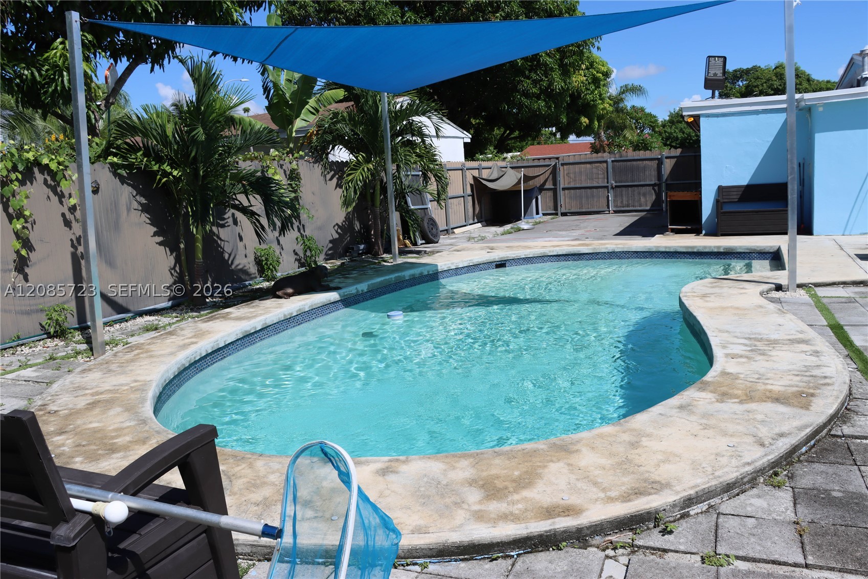 main property photo 25