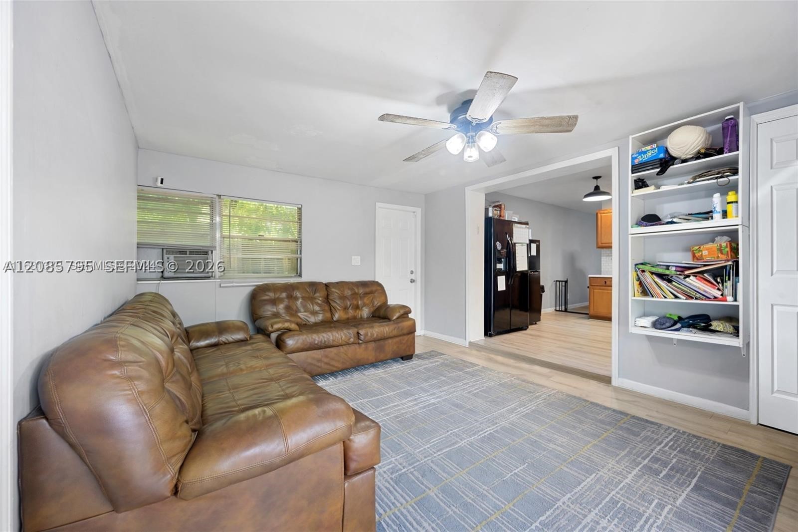 main property photo 7
