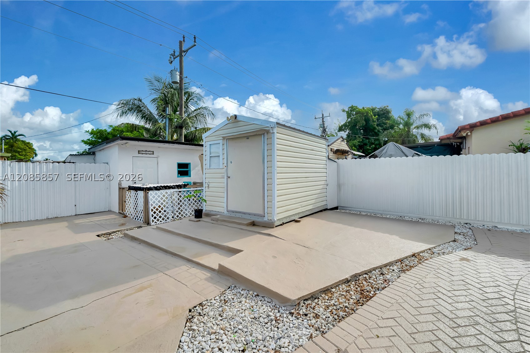 main property photo 44