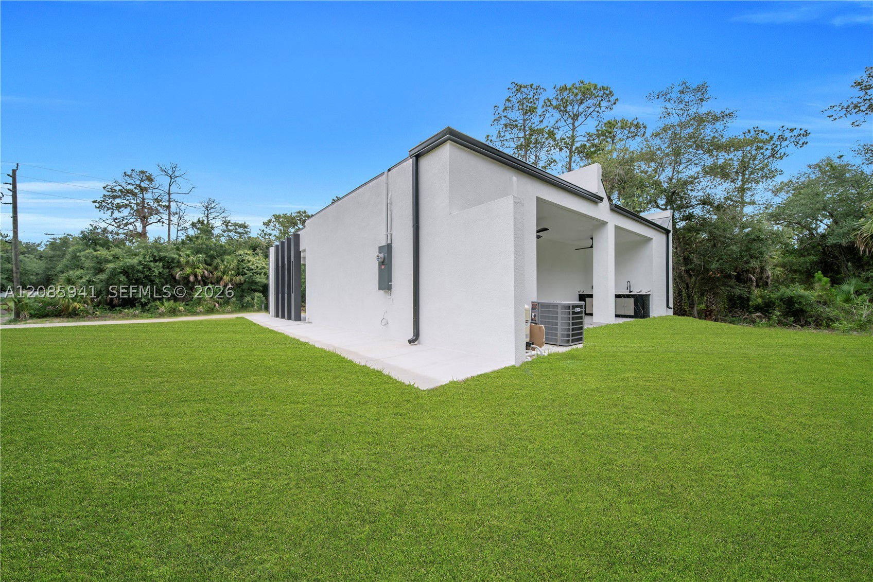 main property photo 41