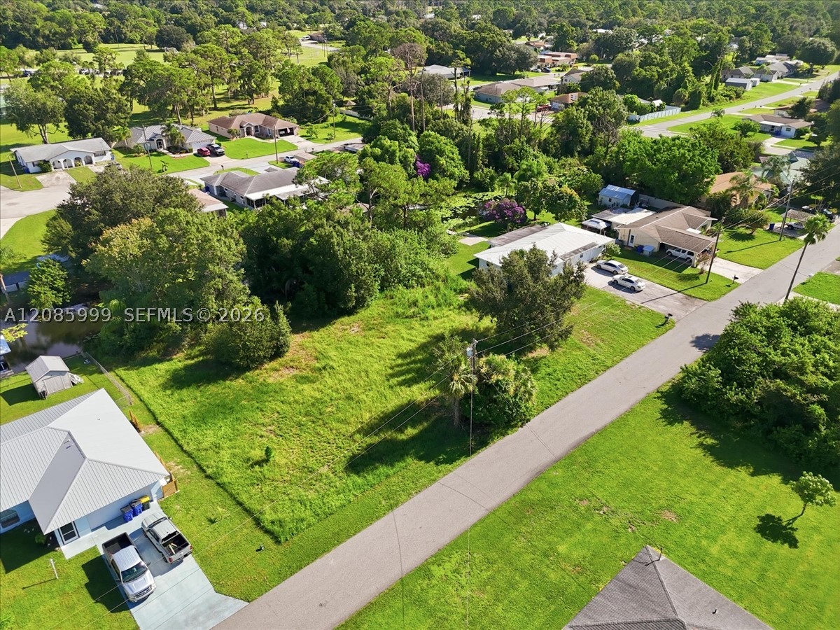 main property photo 14