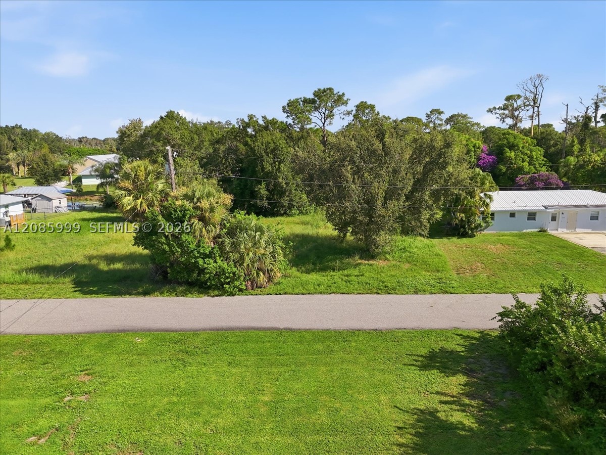 main property photo 18