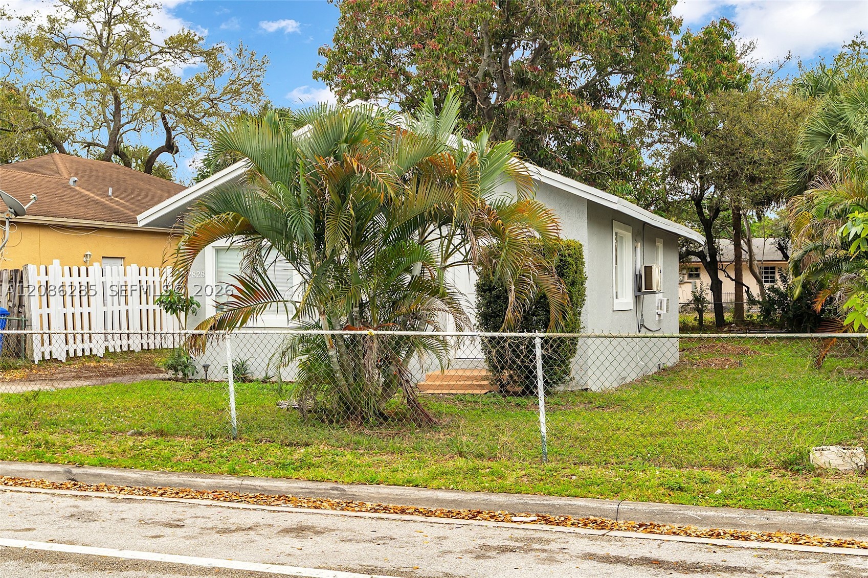 main property photo 38