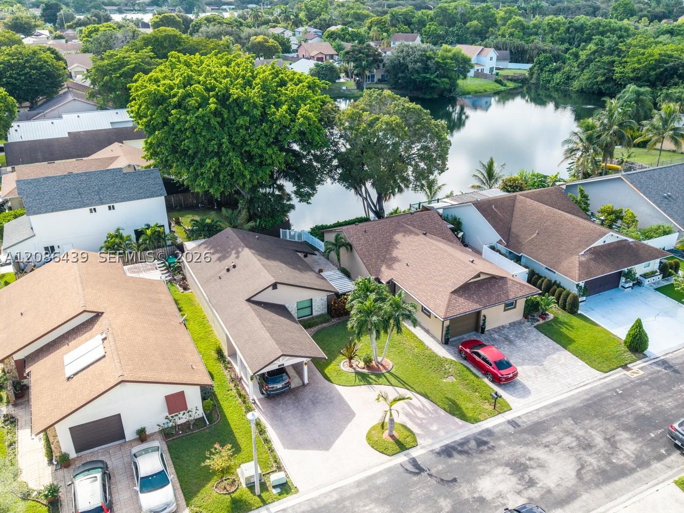 main property photo 40