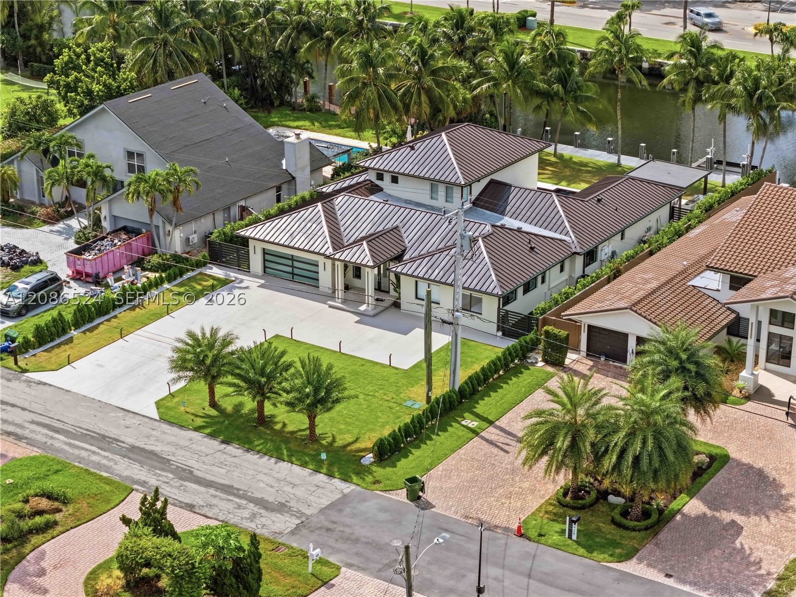 main property photo 17