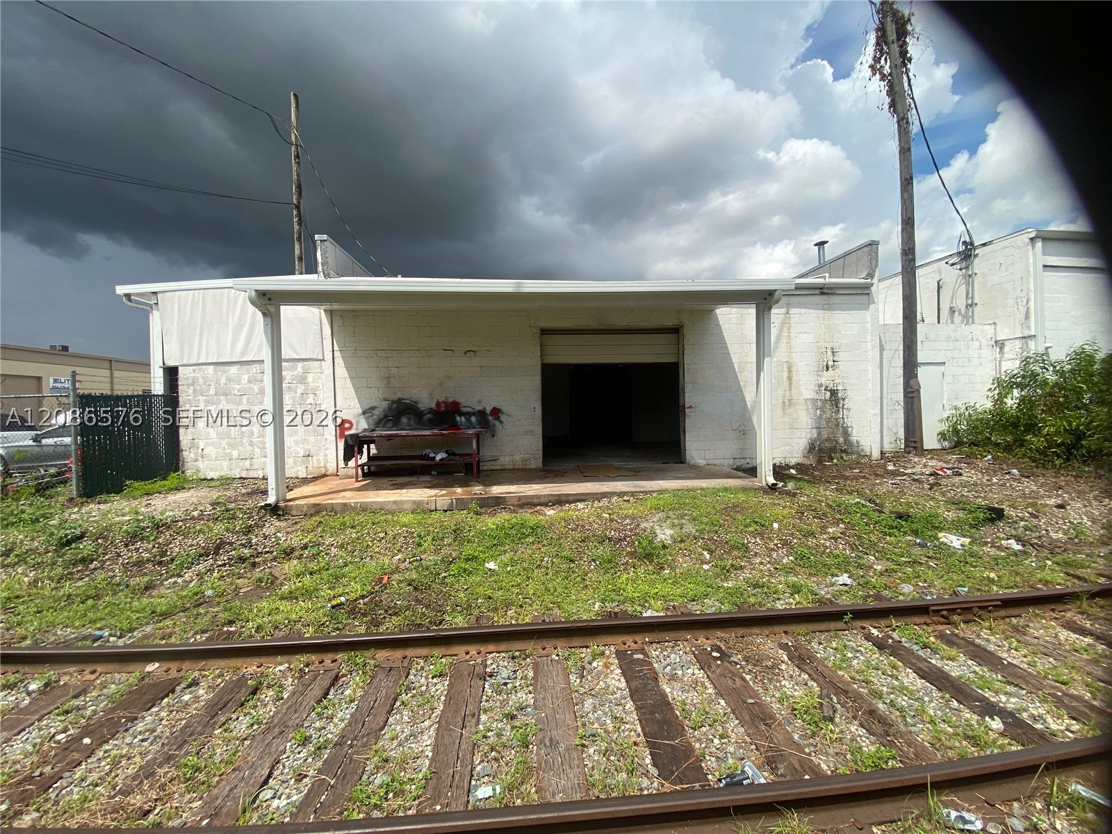 main property photo 18