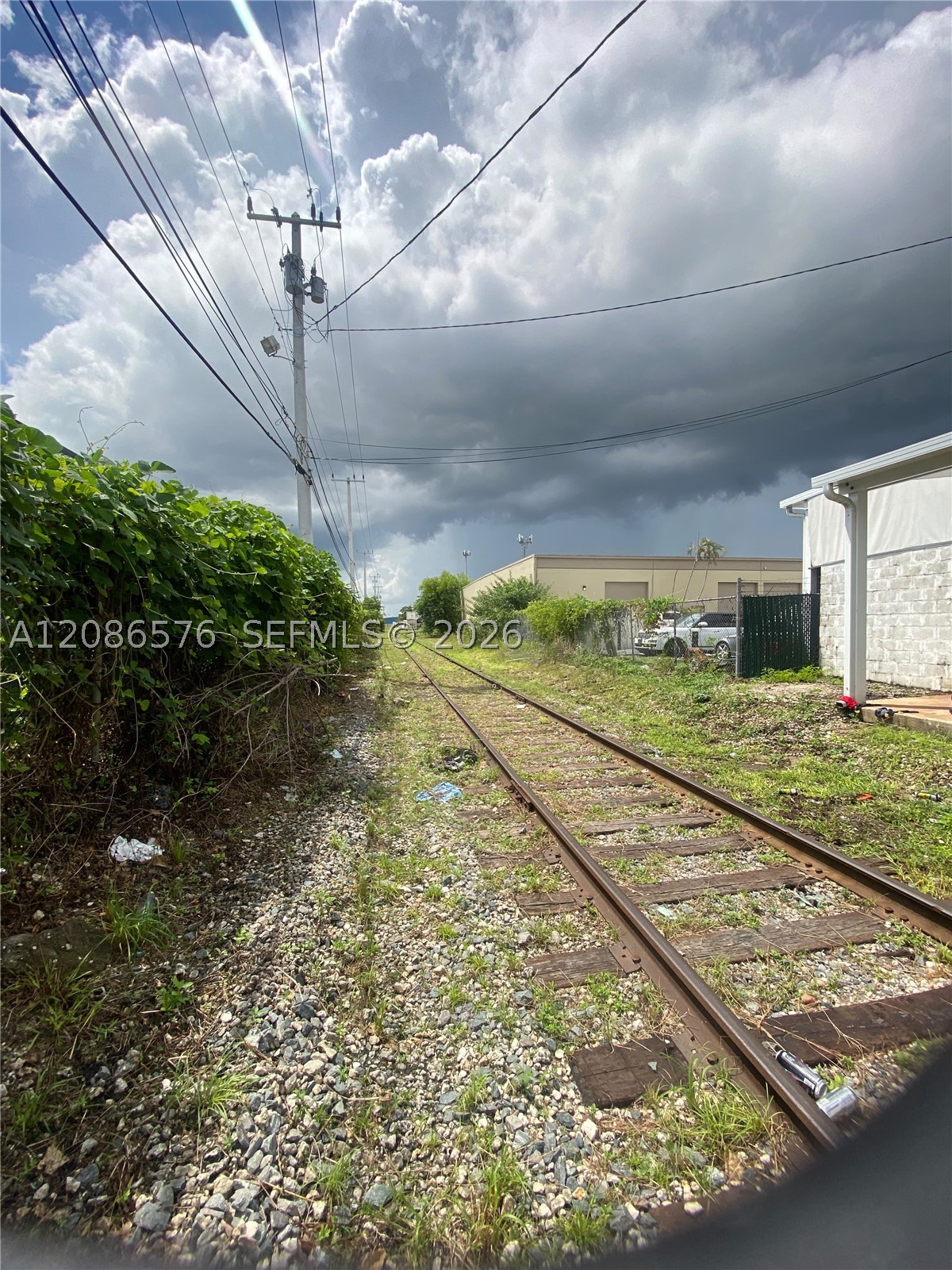 main property photo 25