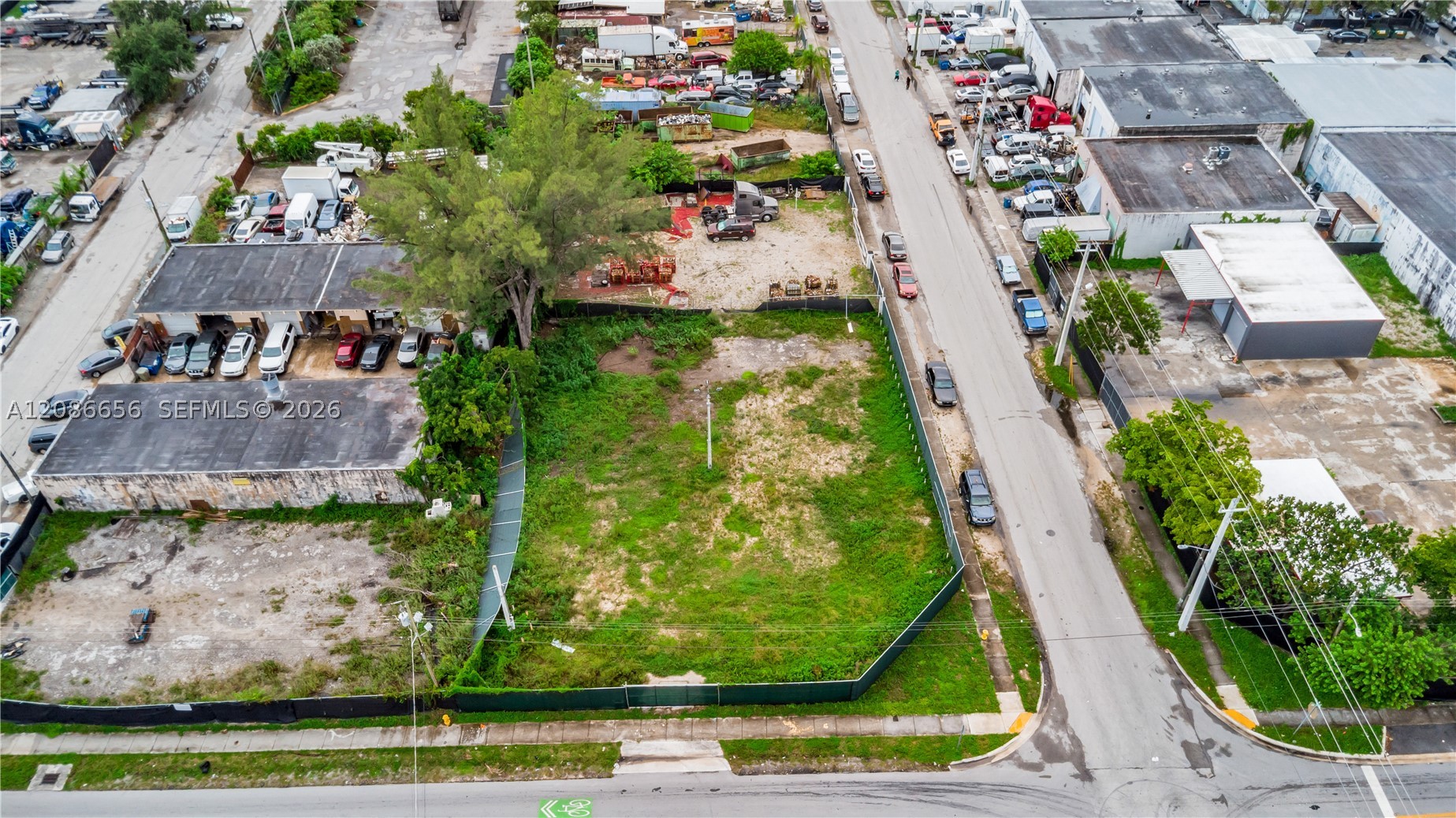 main property photo 4