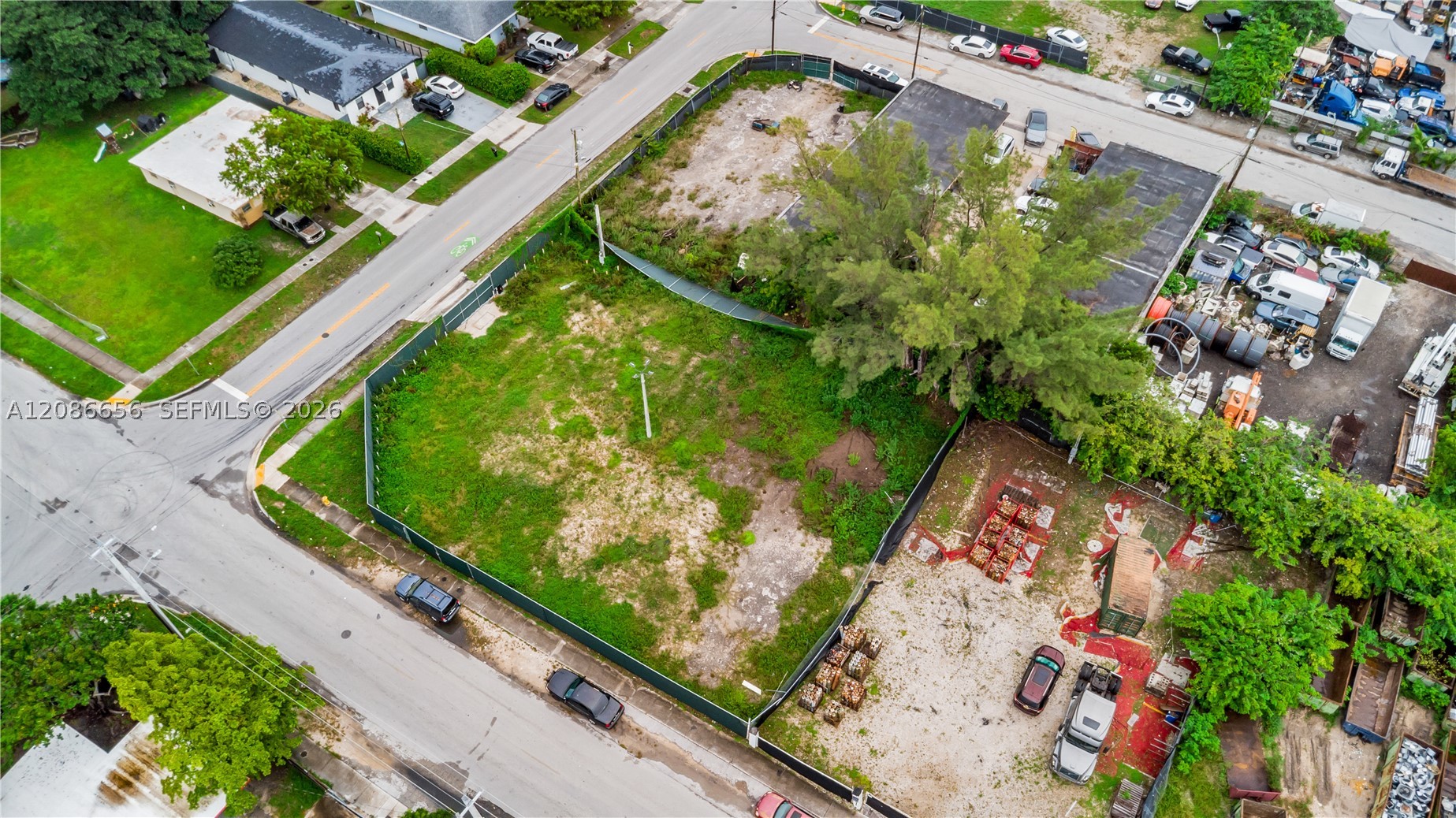 main property photo 5
