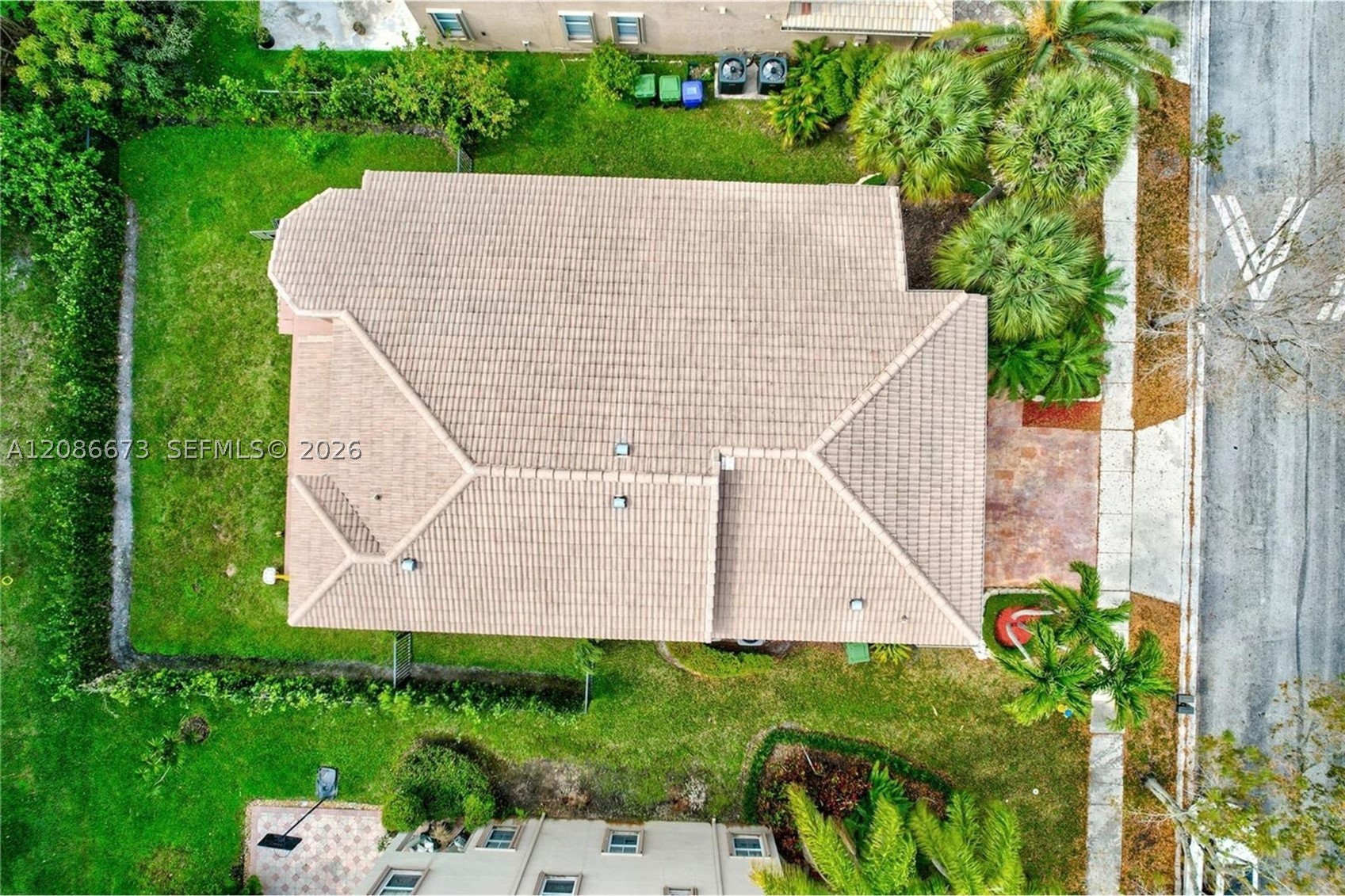 main property photo 50