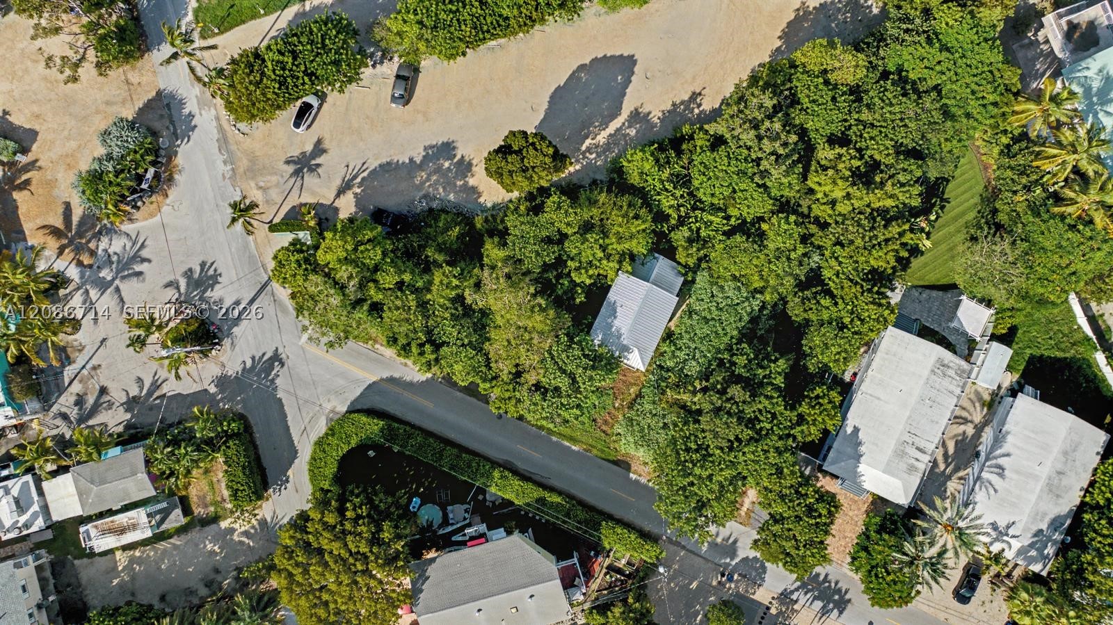 main property photo 26