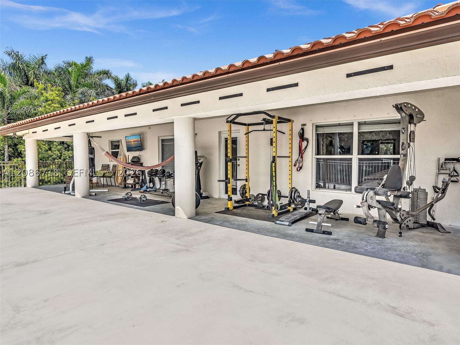 main property photo 50