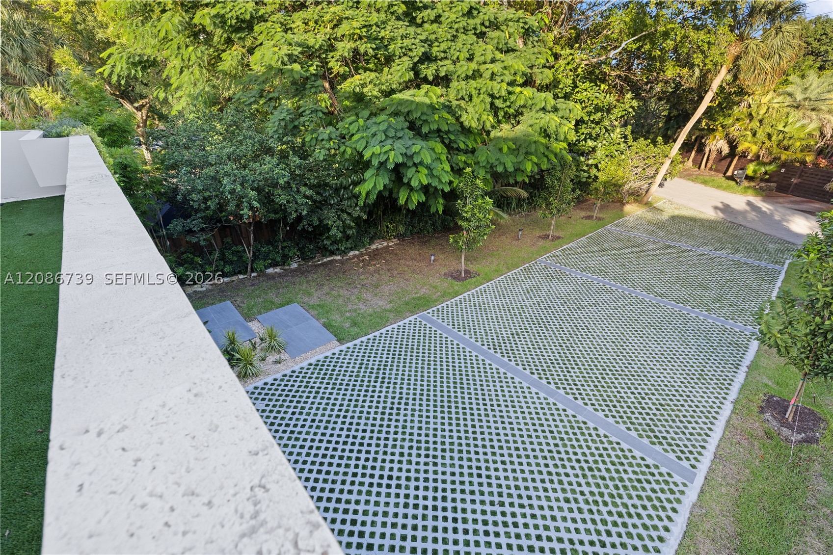 main property photo 51