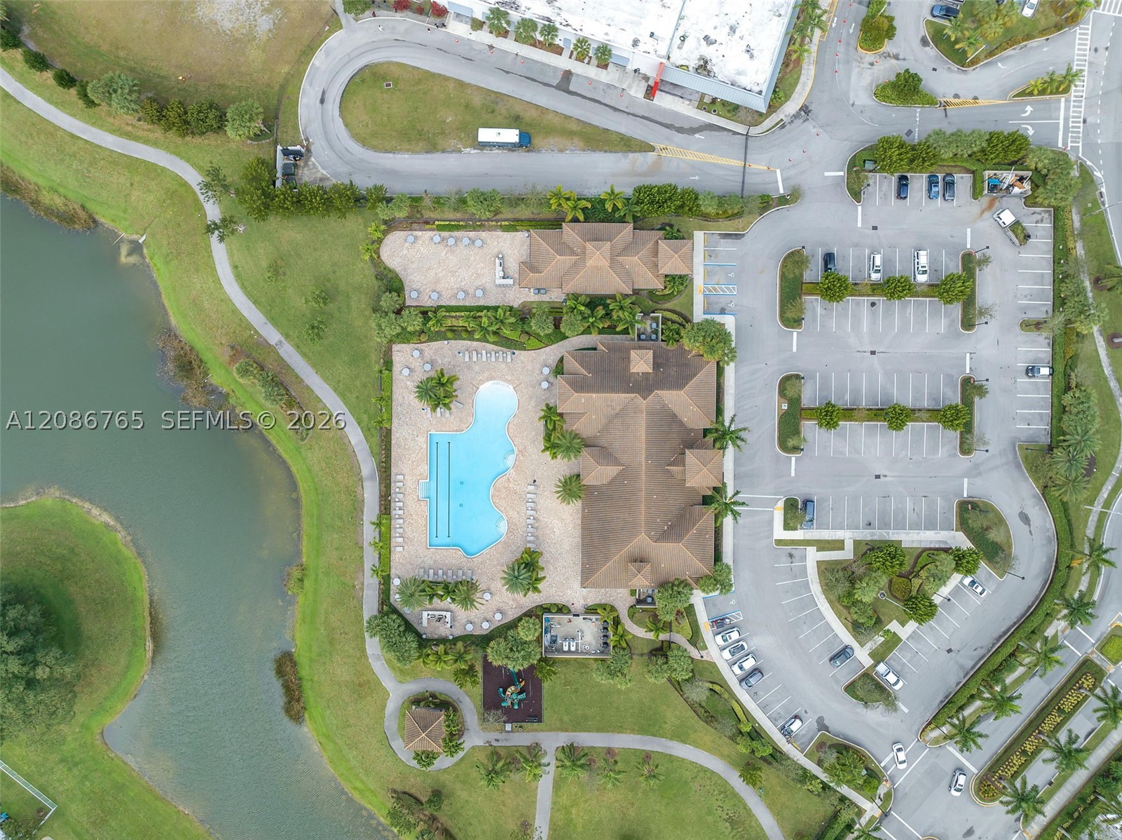main property photo 59