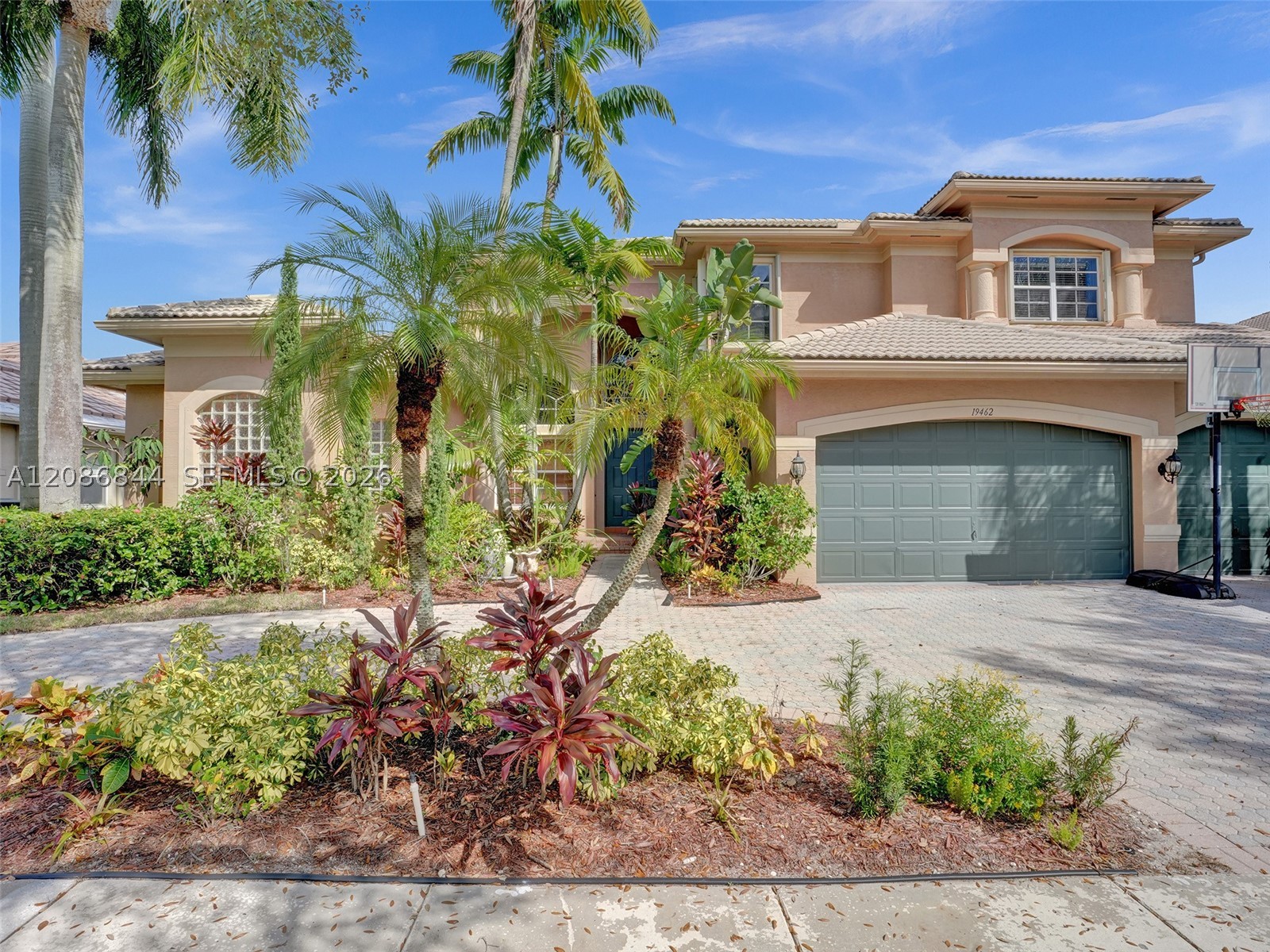 main property photo 18