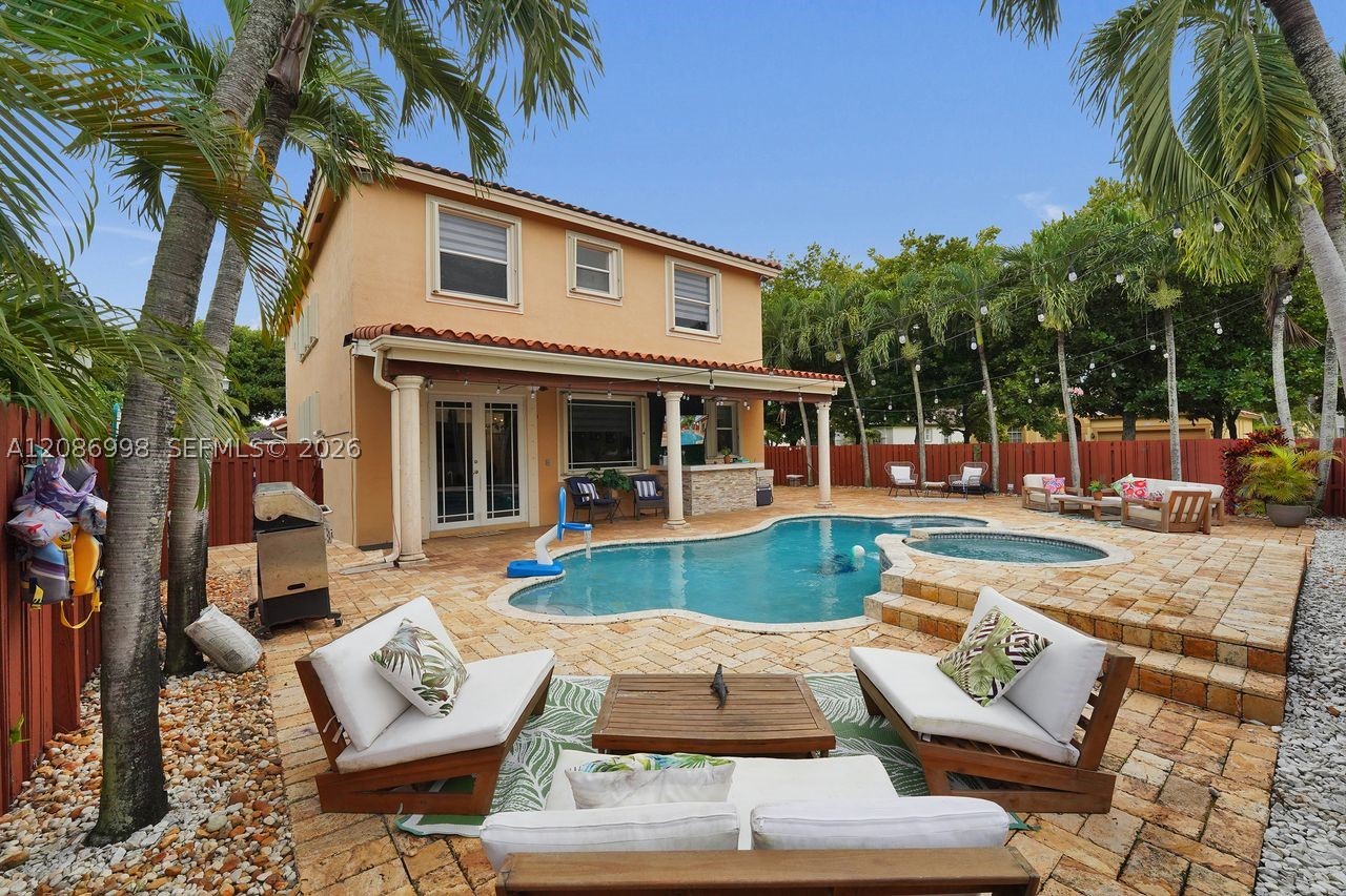 main property photo 21