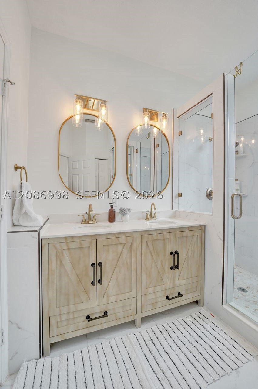 main property photo 74