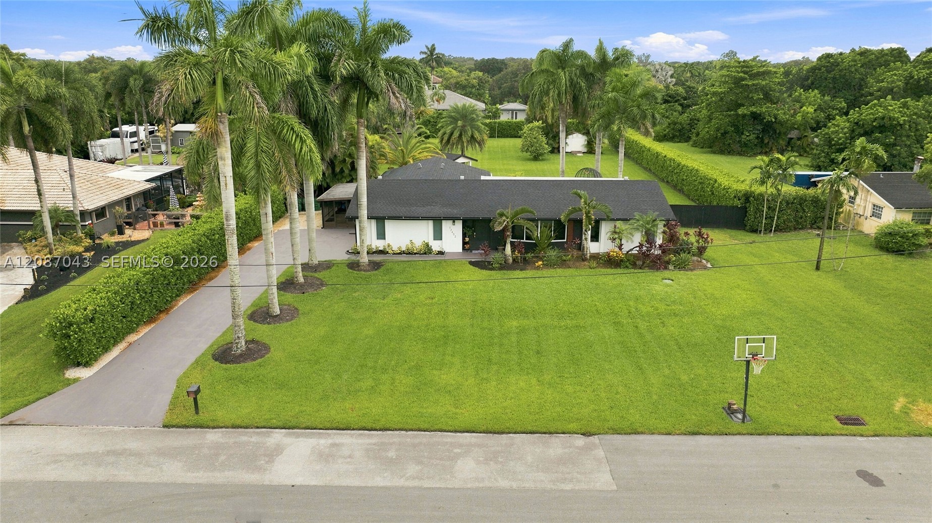 main property photo 50