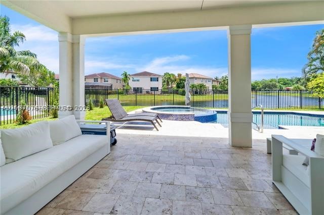 main property photo 12
