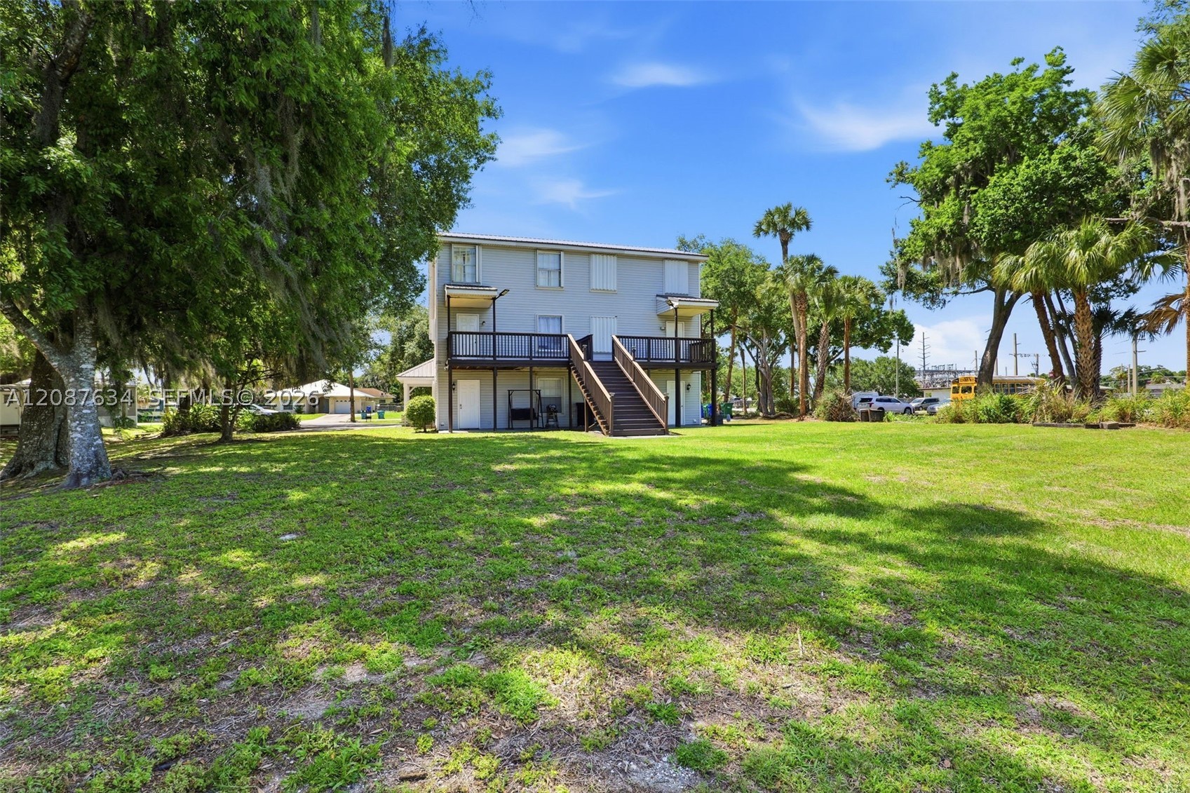 main property photo 7