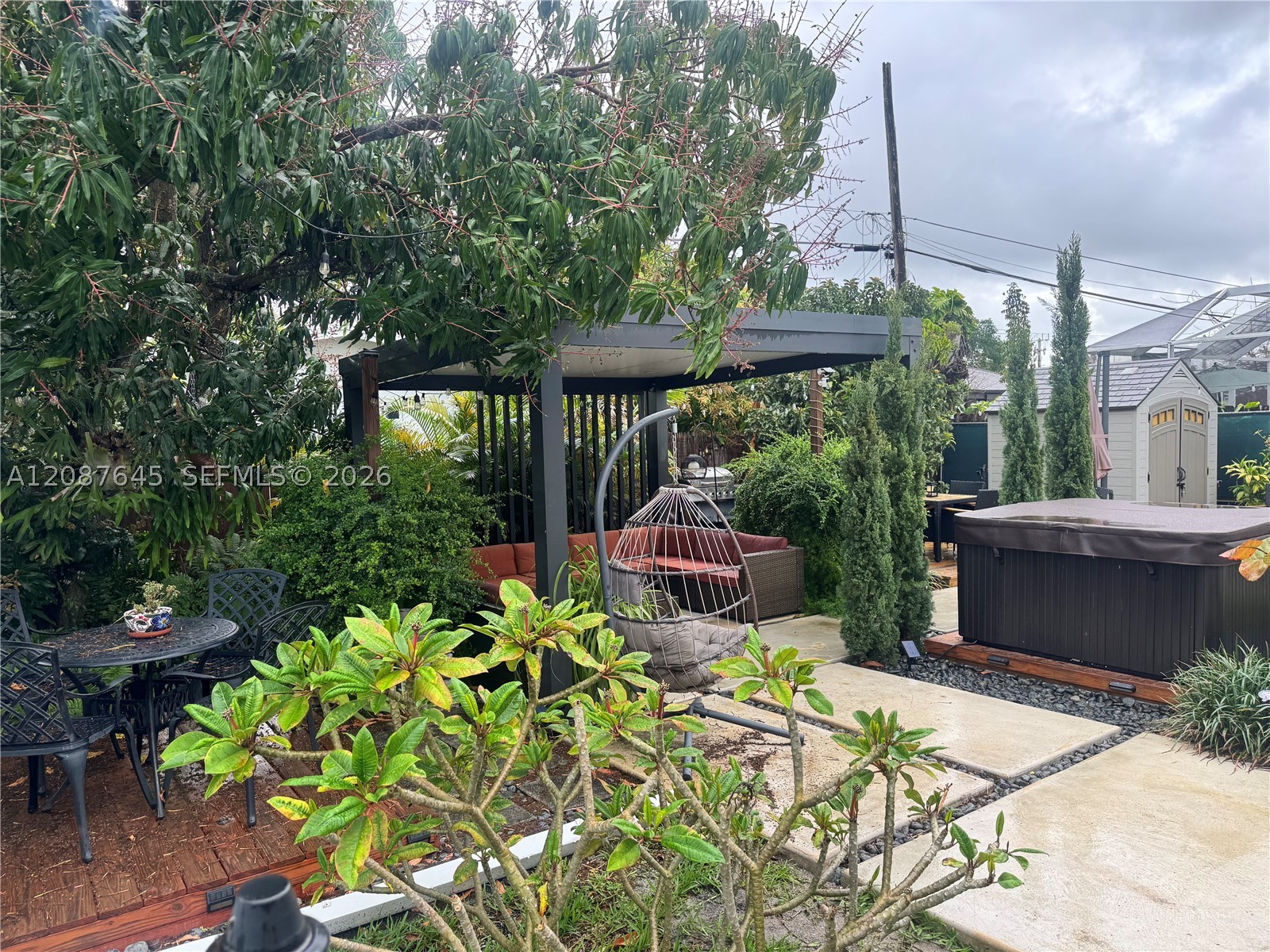 main property photo 31