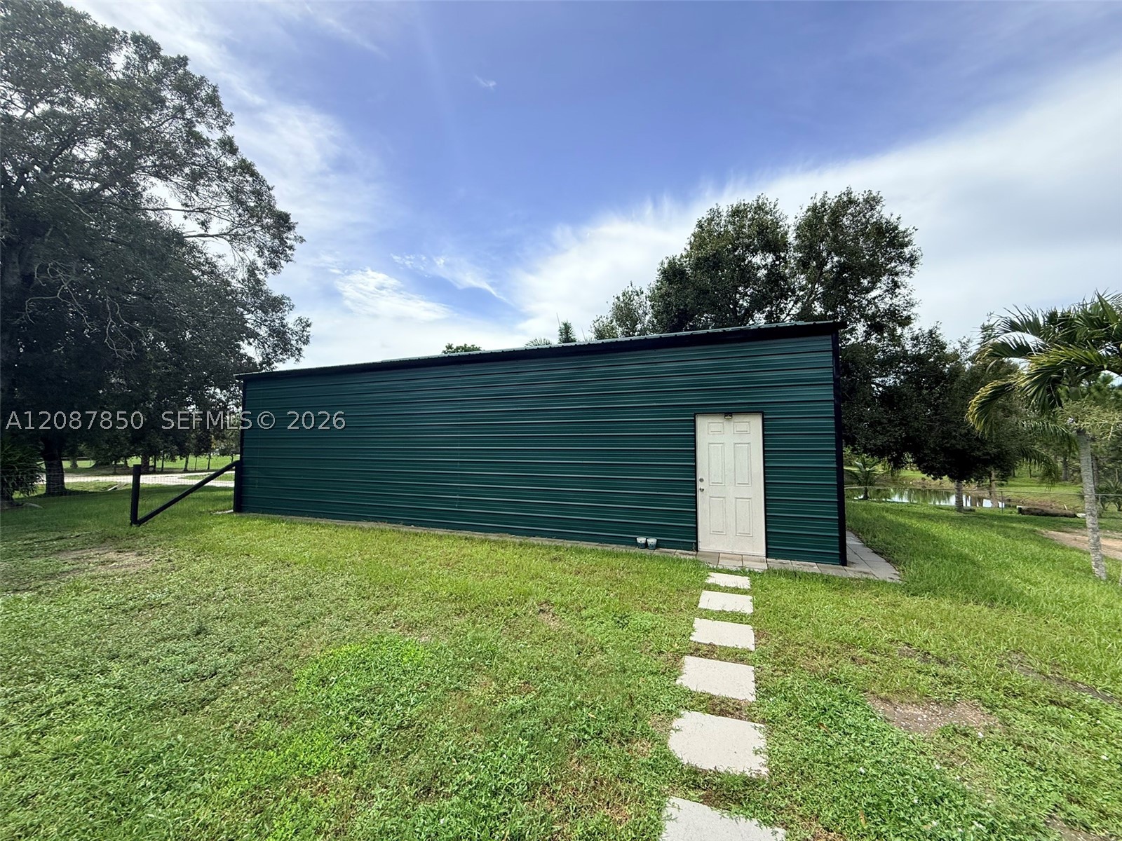 main property photo 35