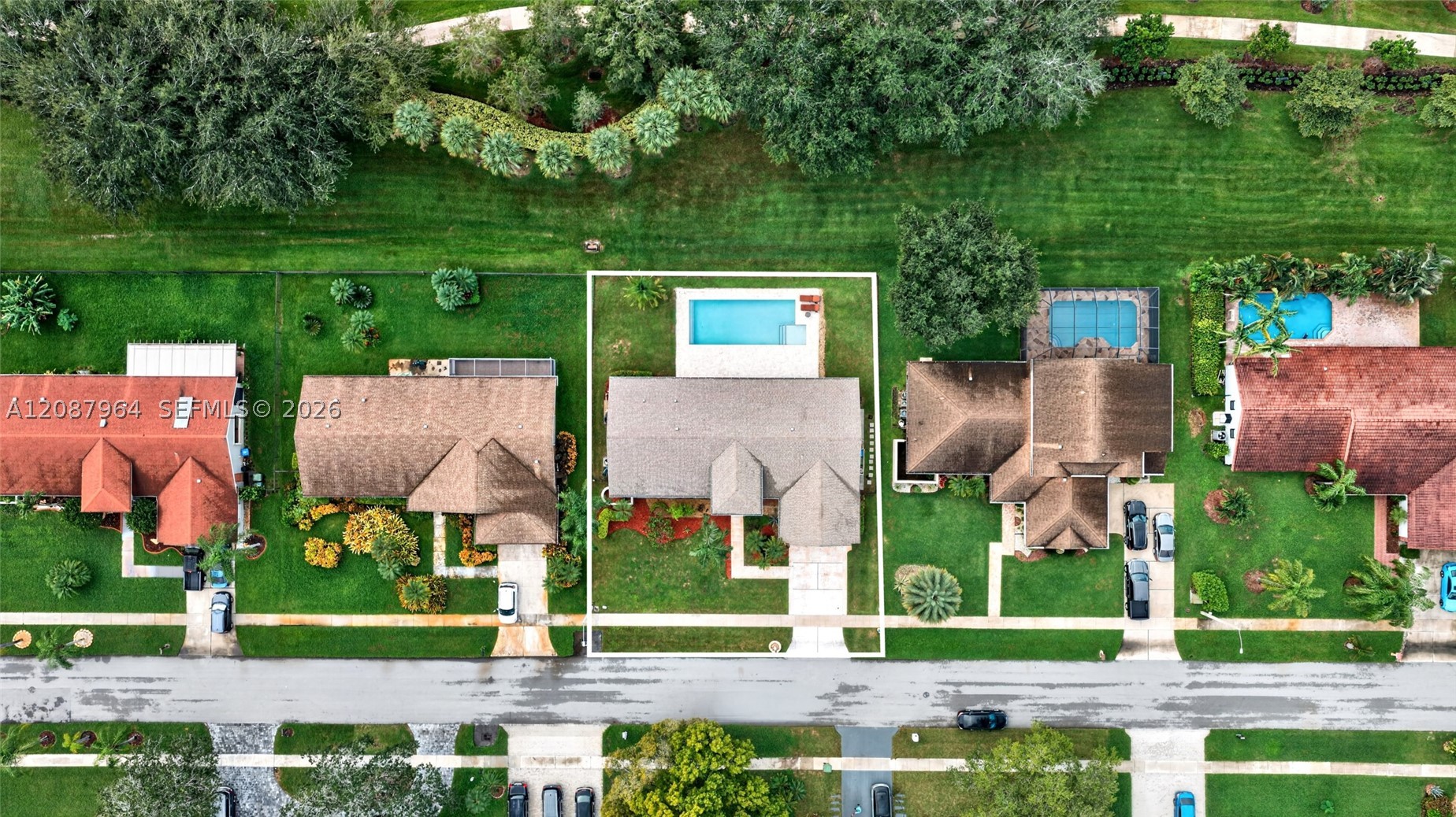 main property photo 5