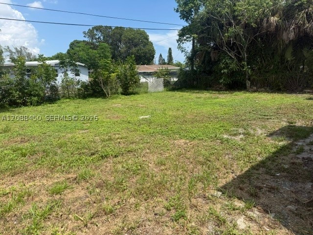 main property photo 11