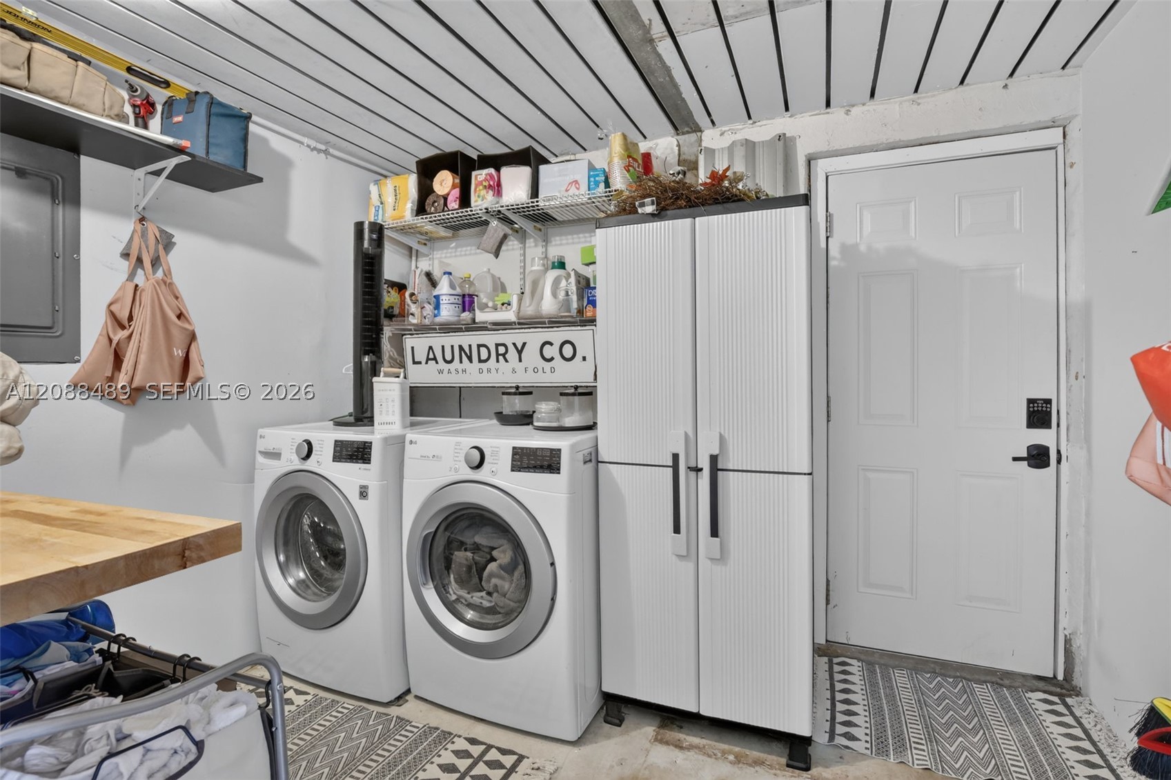 main property photo 35