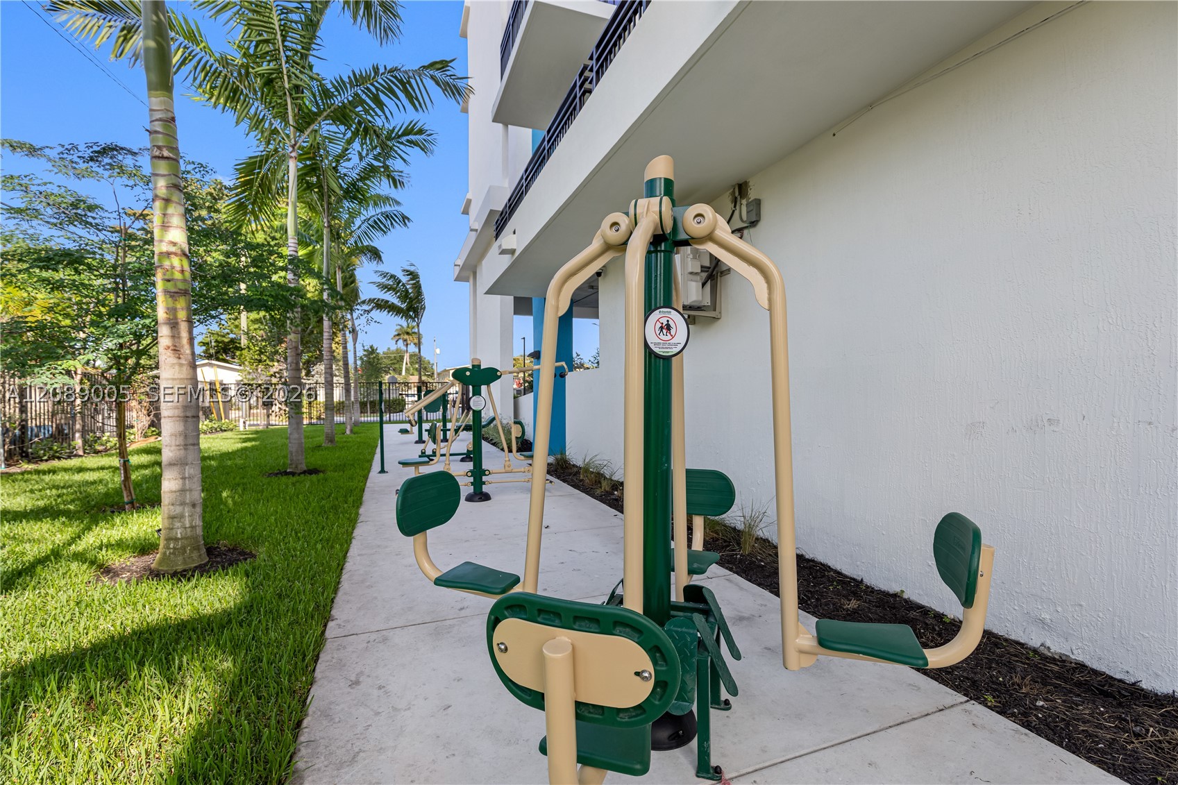 main property photo 29