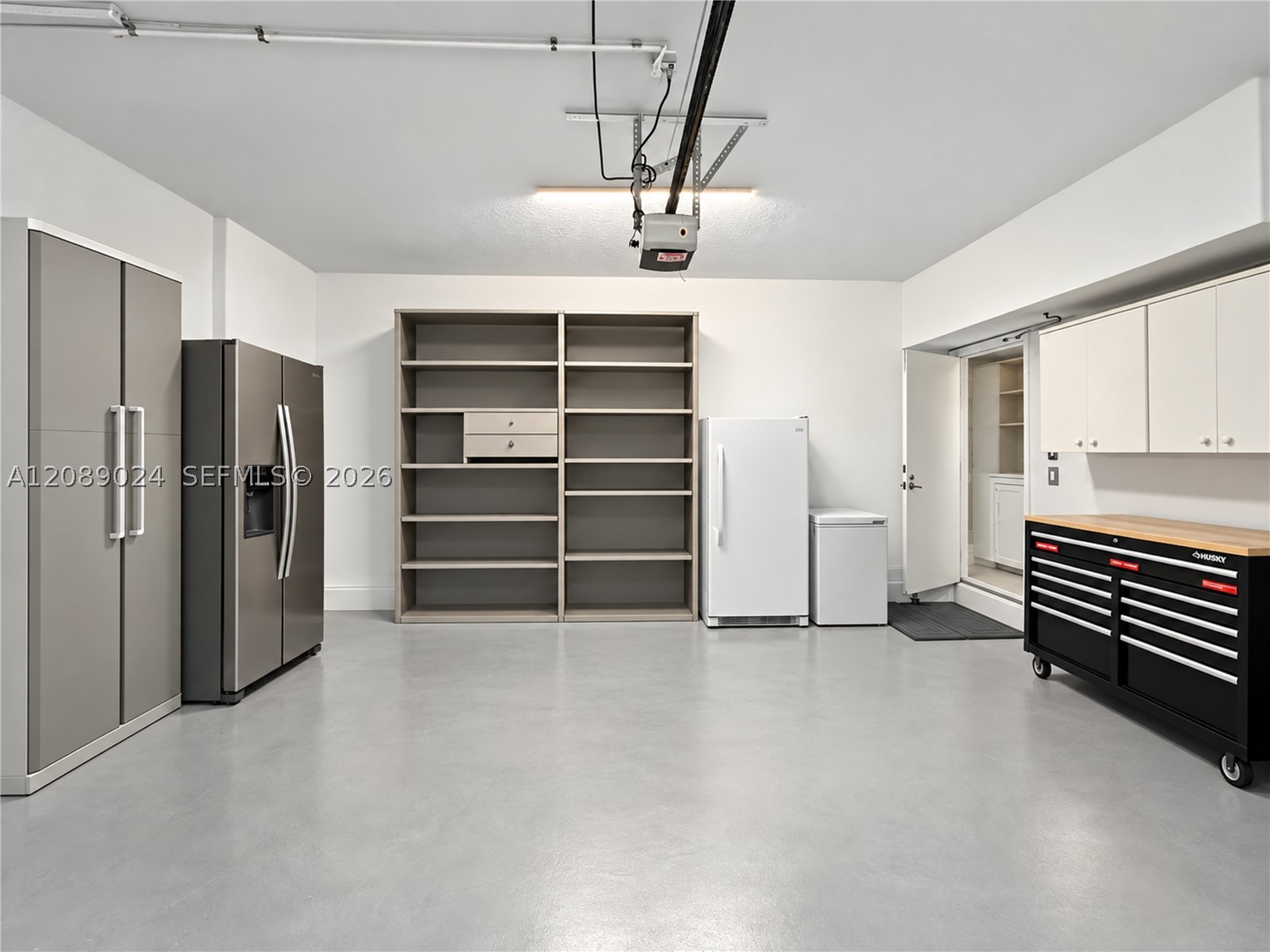 main property photo 19