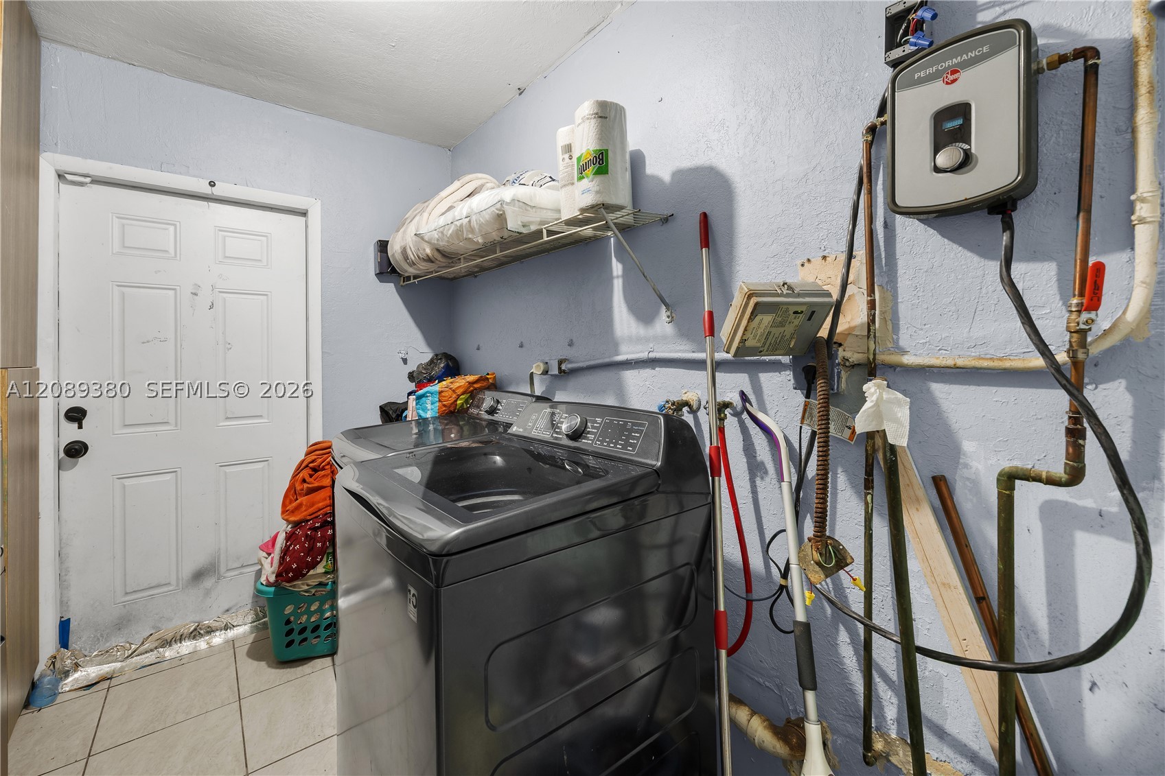 main property photo 5
