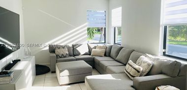 image of property with 4 Bed | 3 Bath | 2,086 Sqft