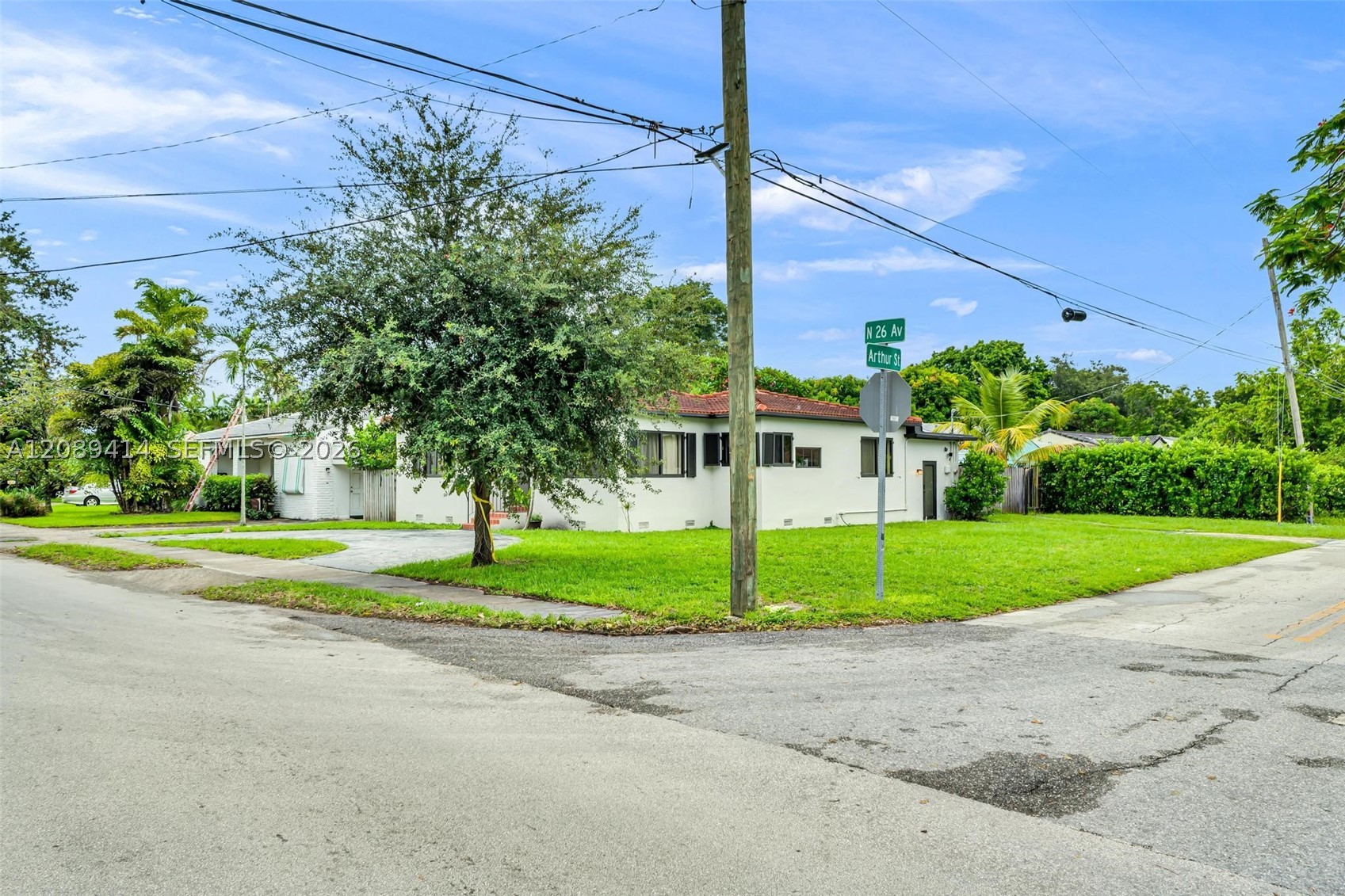 main property photo 40