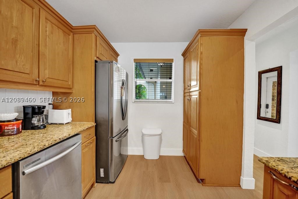 main property photo 50