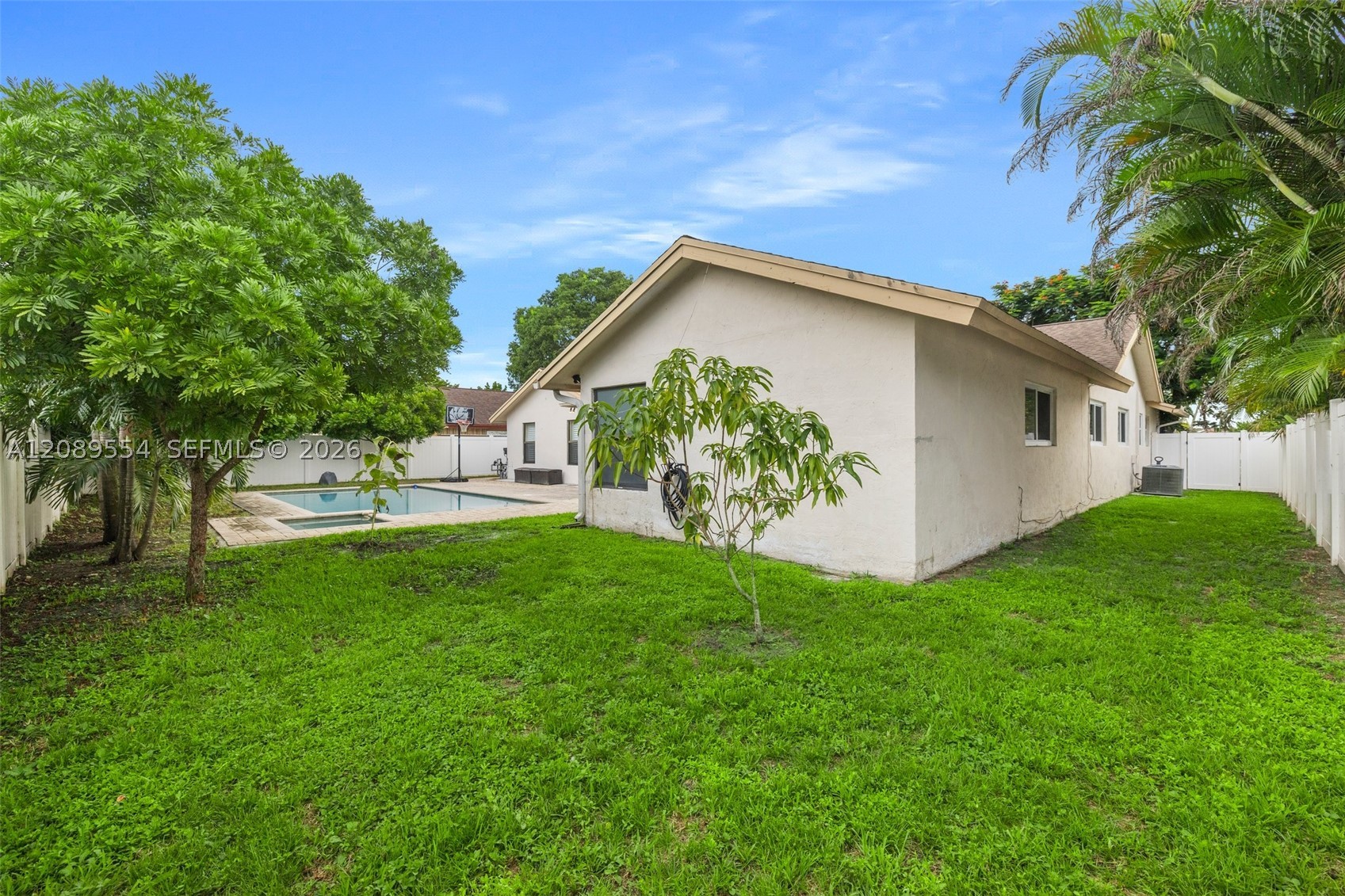 main property photo 35
