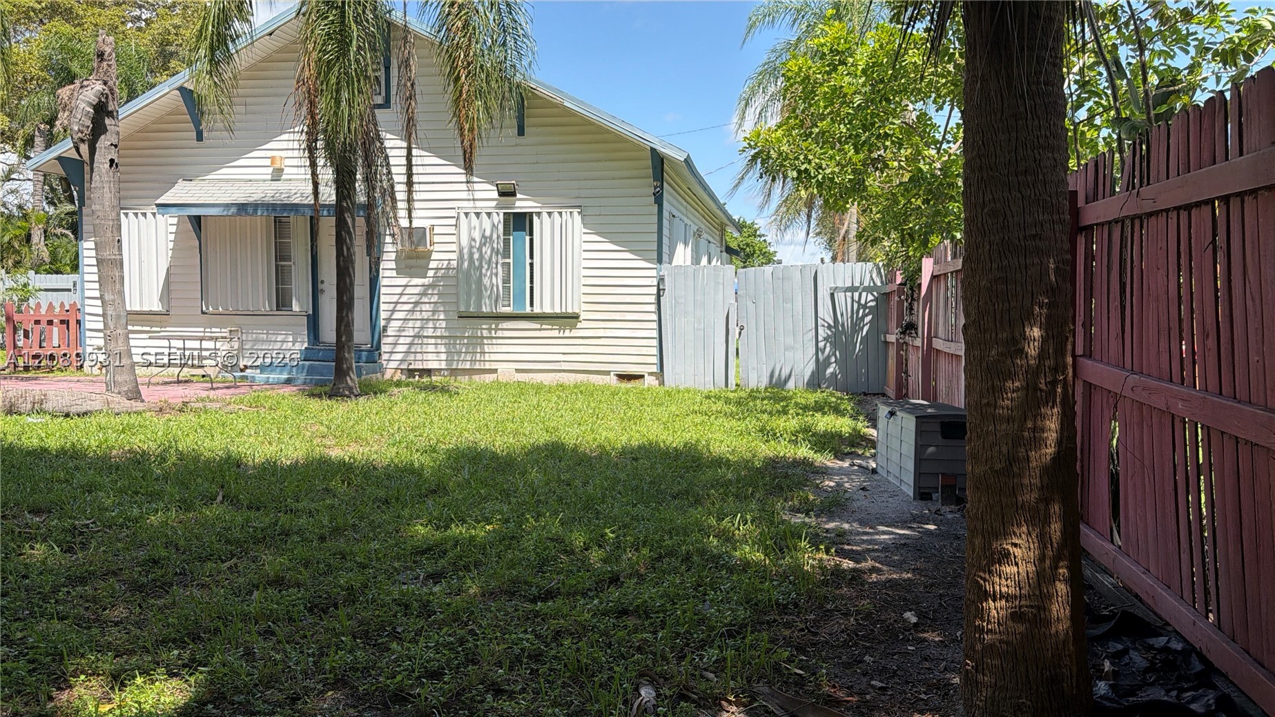 main property photo 15