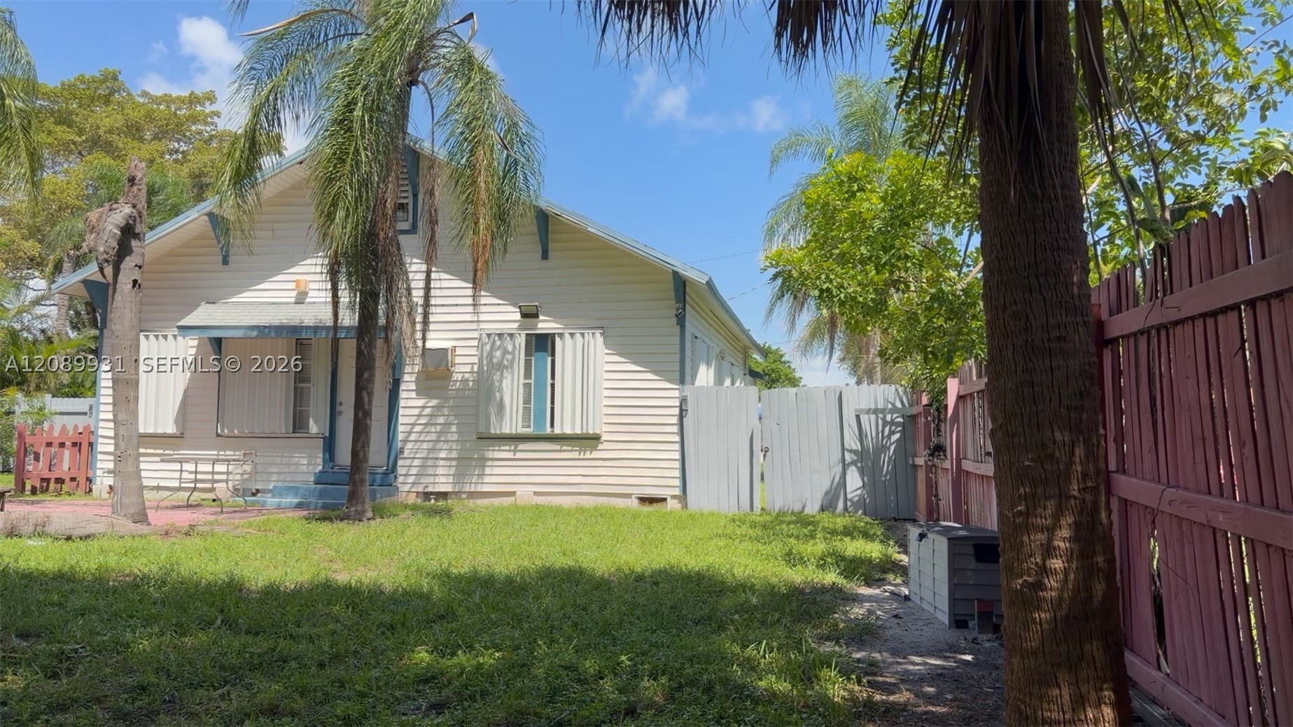 main property photo 17