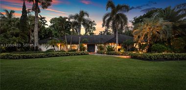 image of property with 4 Bed | 3 Bath | 3,723 Sqft